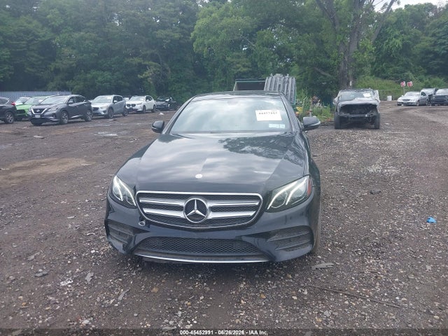 45452991 :رقم المزاد ، WDDZF4KB2HA122639 vin ، 2017 Mercedes-benz E 300 4matic مزاد بيع