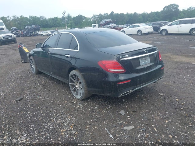 45452991 :رقم المزاد ، WDDZF4KB2HA122639 vin ، 2017 Mercedes-benz E 300 4matic مزاد بيع