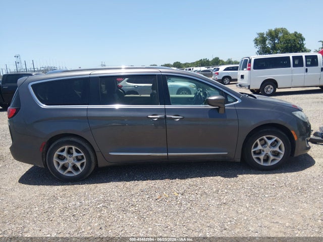 Продаж на аукціоні авто 2018 Chrysler Pacifica Touring L, vin: 2C4RC1BG2JR291977, номер лоту: 45452994