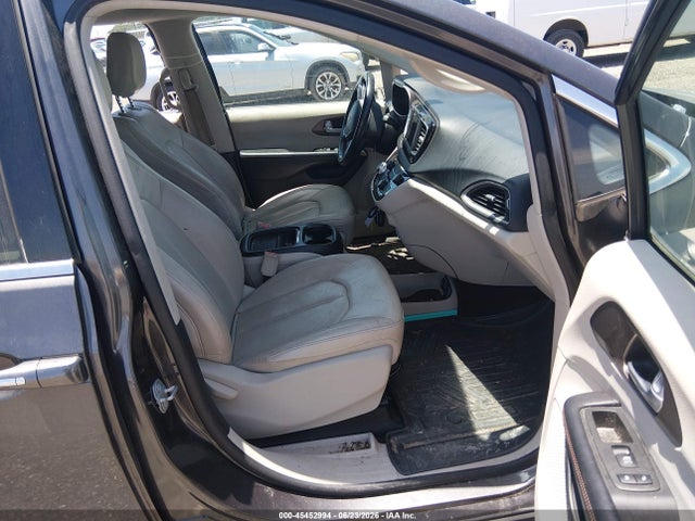 Продаж на аукціоні авто 2018 Chrysler Pacifica Touring L, vin: 2C4RC1BG2JR291977, номер лоту: 45452994