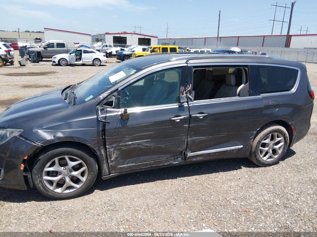 Продаж на аукціоні авто 2018 Chrysler Pacifica Touring L, vin: 2C4RC1BG2JR291977, номер лоту: 45452994