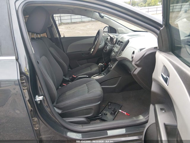 1G1JC5SG2F4194415 Chevrolet Sonic Lt Auto