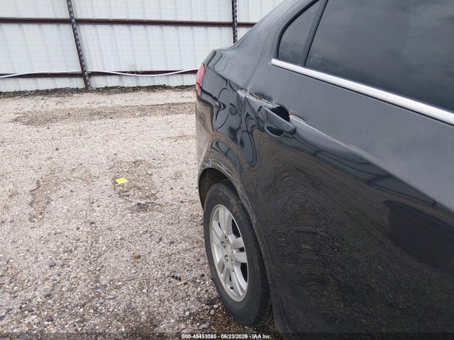 1G1JC5SG2F4194415 Chevrolet Sonic Lt Auto