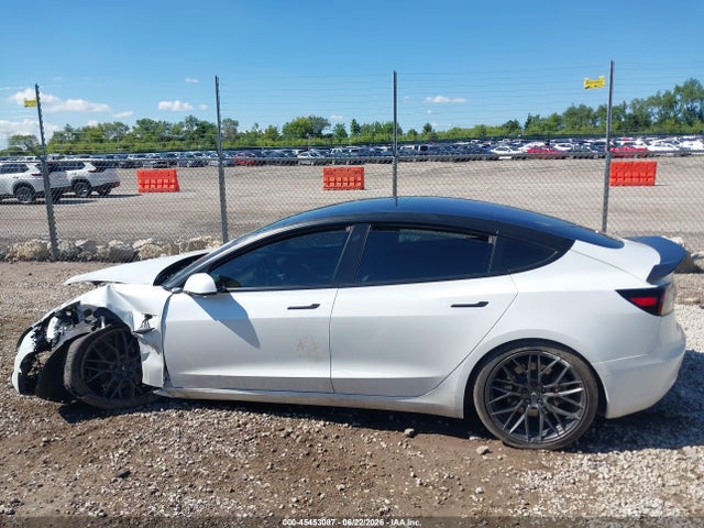 Продажа на аукционе авто 2018 Tesla Model 3 Long Range/performance, vin: 5YJ3E1EB5JF073866, номер лота: 45453087