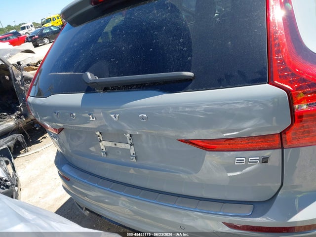 45453175 :رقم المزاد ، YV4M12RM1S1122246 vin ، 2025 Volvo Xc60 B5 Ultra مزاد بيع