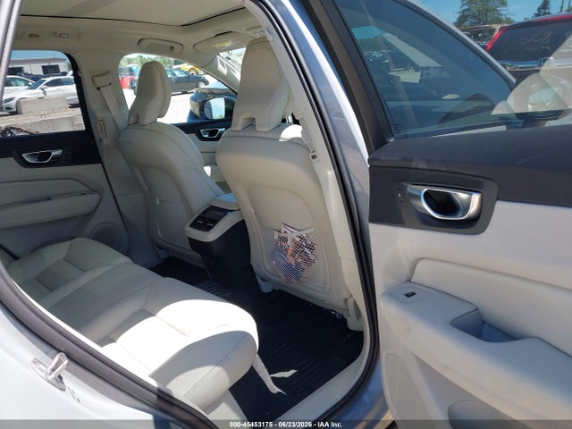 45453175 :رقم المزاد ، YV4M12RM1S1122246 vin ، 2025 Volvo Xc60 B5 Ultra مزاد بيع