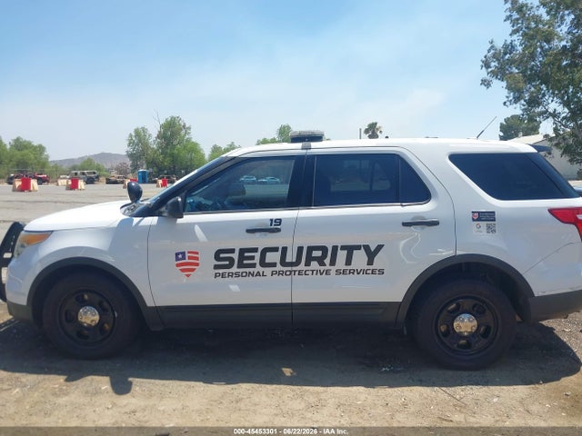 Ford Utility Police Interceptor 2015 1FM5K8AR9FGB84121 Image 14