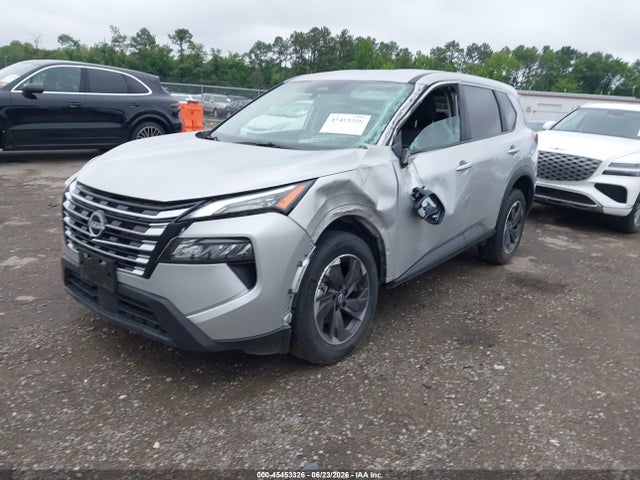 JN8BT3BA8SW008052 Nissan Rogue Sv Fwd