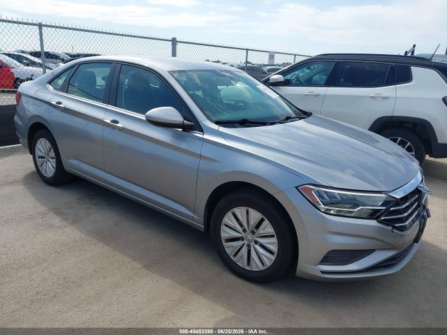Aukcja sprzedaży 2019 Volkswagen Jetta 1.4t R-line/1.4t S/1.4t Se, vin: 3VWCB7BU6KM271920, numer aukcji: 45453390