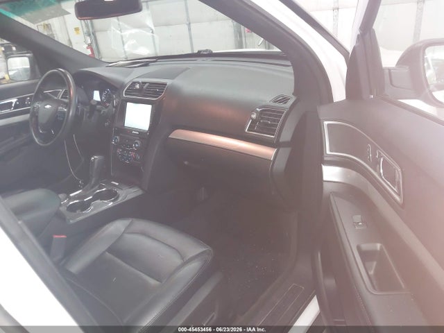 Продажа на аукционе авто 2016 Ford Explorer Xlt, vin: 1FM5K8D82GGB61106, номер лота: 45453456