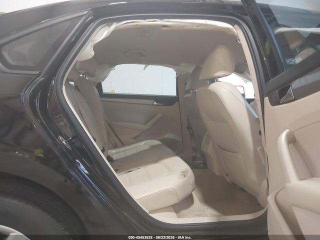 Продажа на аукционе авто 2014 Volkswagen Passat 1.8t Wolfsburg Edition, vin: 1VWAS7A30EC116446, номер лота: 45453528