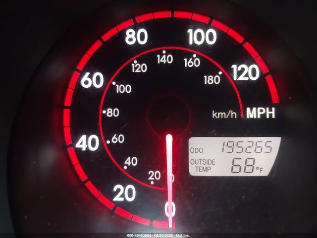 2004 Pontiac Vibe მანქანა იყიდება აუქციონზე, vin: 5Y2SM628X4Z449173, აუქციონის ნომერი: 45453604