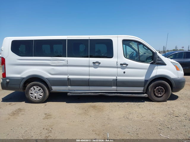 45453613 :رقم المزاد ، 1FBZX2ZM3FKA72171 vin ، 2015 Ford Transit-350 Xl/xlt مزاد بيع