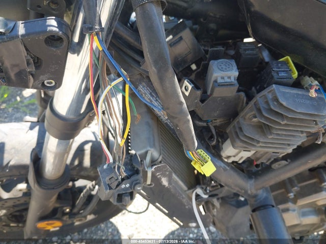 Yamaha Xsr700 C 2018 JYARM21Y2JA000360 Image 14