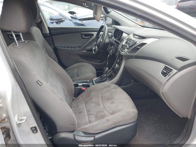 Продажа на аукционе авто 2015 Hyundai Elantra Se, vin: KMHDH4AE3FU238899, номер лота: 45453644