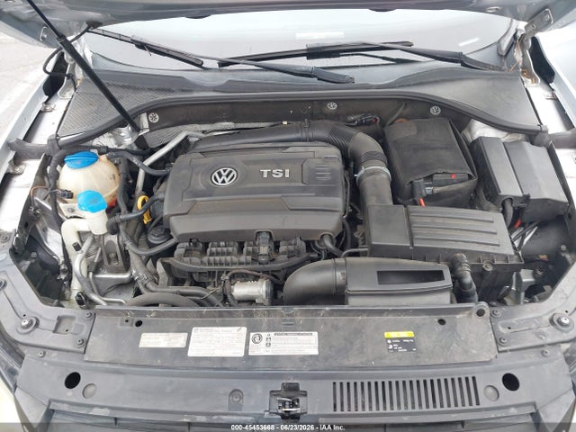 1VWAT7A31FC010831 Volkswagen Passat 1.8t Wolfsburg Edition