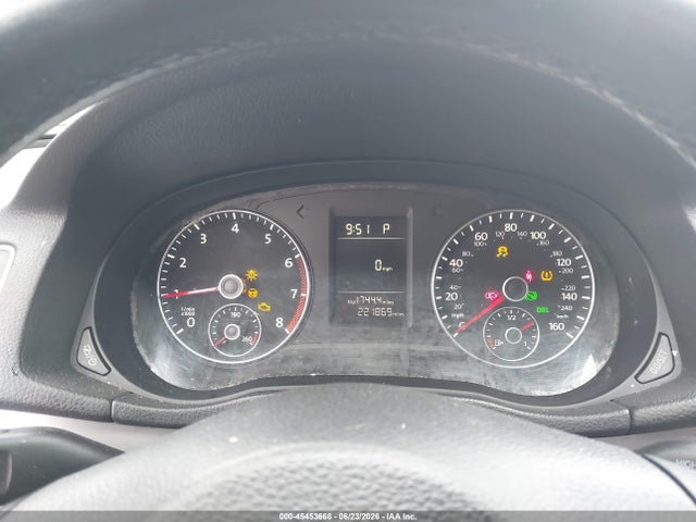 1VWAT7A31FC010831 Volkswagen Passat 1.8t Wolfsburg Edition