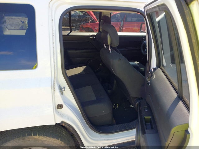 1C4NJPBB0ED894074 Jeep Patriot Sport
