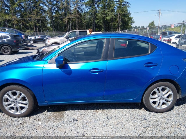 3MYDLBYV6HY185470 Toyota YARIS IA