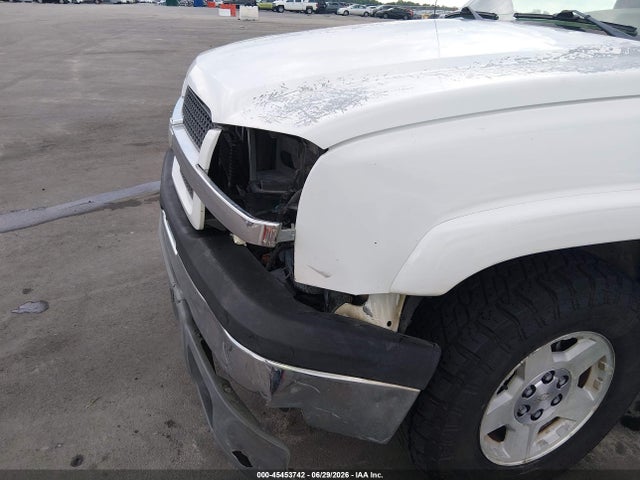 2004 Chevrolet Silverado 1500 Z71 მანქანა იყიდება აუქციონზე, vin: 2GCEK13T041360410, აუქციონის ნომერი: 45453742