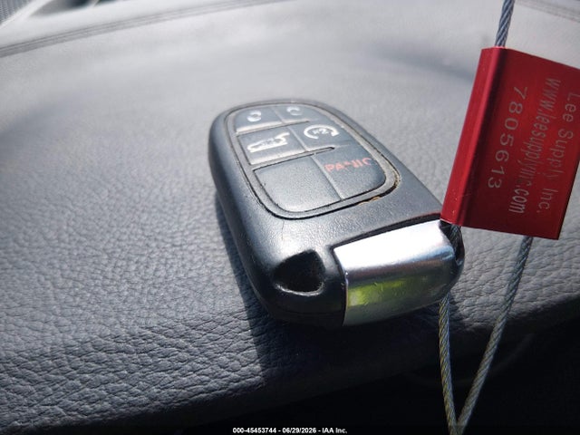 1C4PJMDX4KD230467 Jeep Cherokee Limited 4x4