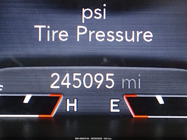 1C4PJMDX4KD230467 Jeep Cherokee Limited 4x4