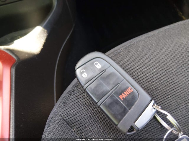 45453750 :رقم المزاد ، ZACCJBCTXGPE04701 vin ، 2016 Jeep Renegade Trailhawk مزاد بيع