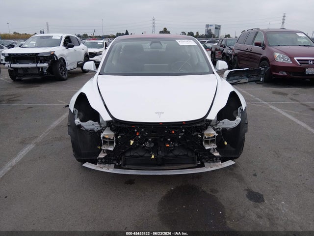 Tesla Model 3 Long Range/mid Range 2018 5YJ3E1EA7JF018438 Image 13