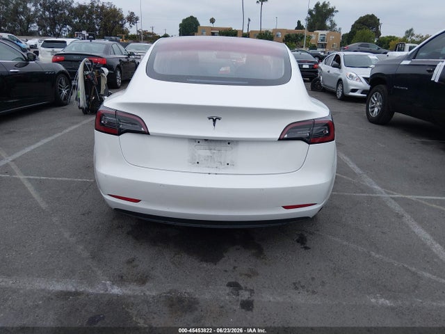 Tesla Model 3 Long Range/mid Range 2018 5YJ3E1EA7JF018438 Image 17