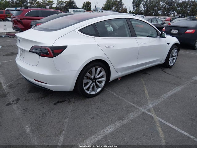 Tesla Model 3 Long Range/mid Range 2018 5YJ3E1EA7JF018438 Image 4