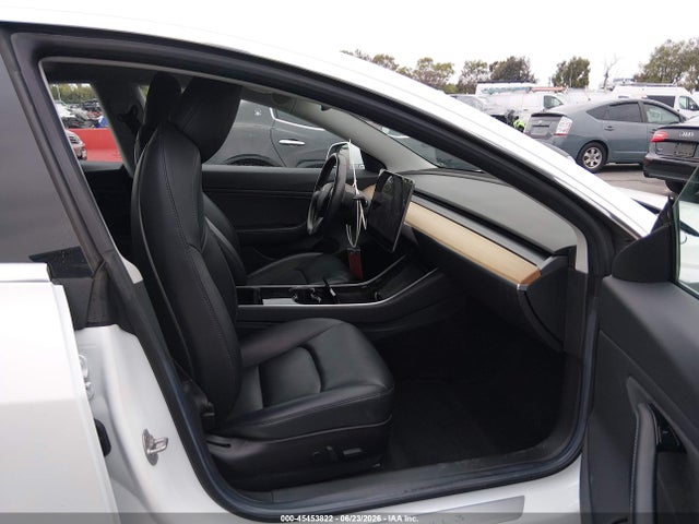 Tesla Model 3 Long Range/mid Range 2018 5YJ3E1EA7JF018438 Image 5