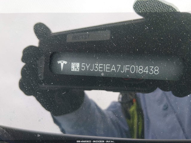 Tesla Model 3 Long Range/mid Range 2018 5YJ3E1EA7JF018438 Image 9