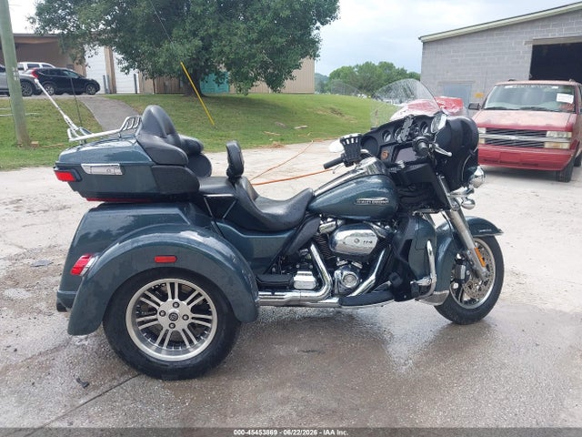 Harley-Davidson FLHTCUTG 2020 1HD1MAF19LB853857 Image 11
