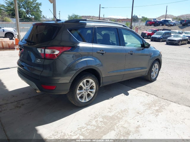 1FMCU9GD6JUD31038 Ford ESCAPE SE