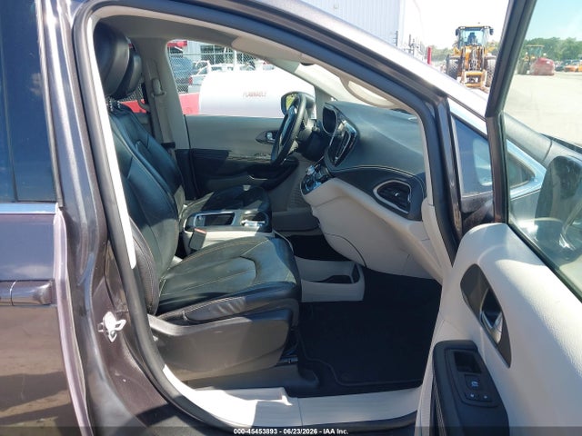 Chrysler Pacifica Hybrid Touring L 2022 2C4RC1L79NR238729 Image 5