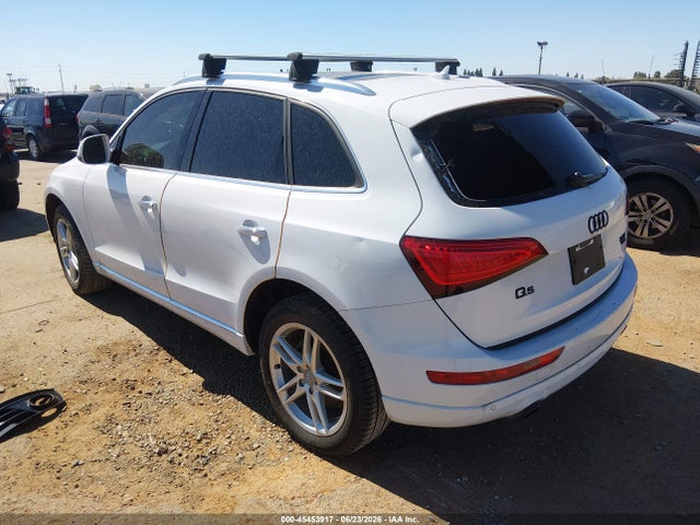 Audi Q5 2.0t Premium 2016 WA1L2AFP9GA097263 Image 3