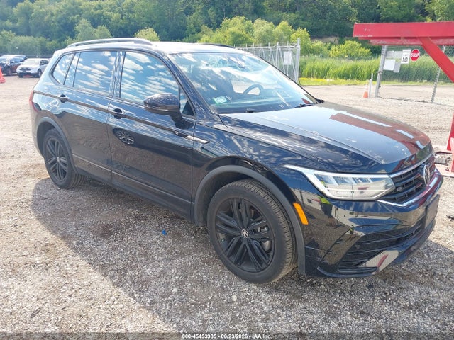 2022 Volkswagen Tiguan 2.0t Se R-line Black მანქანა იყიდება აუქციონზე, vin: 3VV8B7AX1NM169256, აუქციონის ნომერი: 45453935