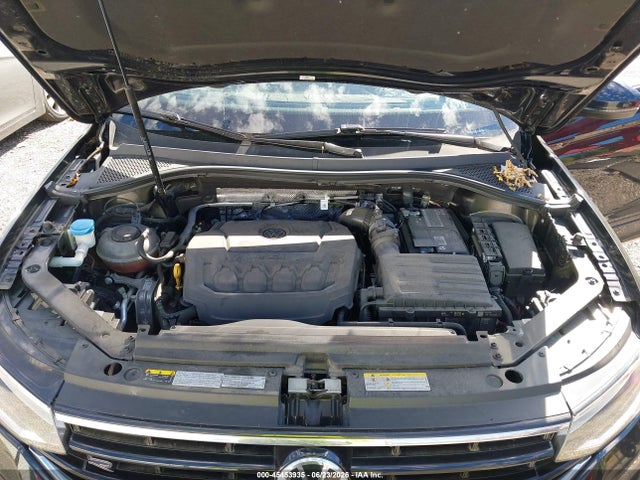 2022 Volkswagen Tiguan 2.0t Se R-line Black მანქანა იყიდება აუქციონზე, vin: 3VV8B7AX1NM169256, აუქციონის ნომერი: 45453935