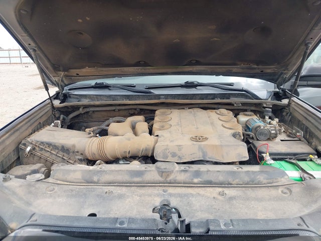 Toyota 4RUNNER SR5 2016 JTEBU5JR0G5394504 Image 10