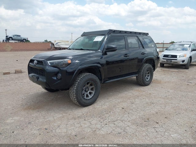 Toyota 4RUNNER SR5 2016 JTEBU5JR0G5394504 Image 2
