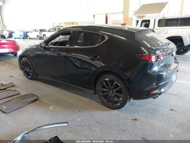 Mazda Mazda3 Premium Package 2019 JM1BPANM7K1133857 Image 3