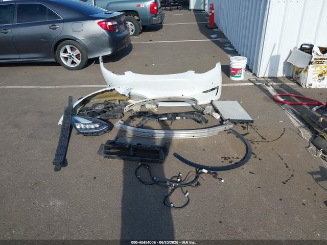 Auction sale of the 2022 Tesla Model Y Long Range Dual Motor All-wheel Drive, vin: 7SAYGDEE2NF359260, lot number: 45454006