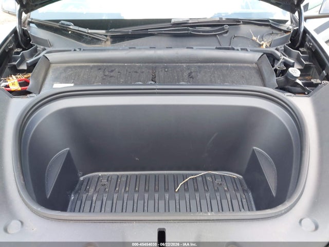 45454030 :رقم المزاد ، 7SAYGDED5SA369393 vin ، 2025 Tesla Model Y Long Range Dual Motor Rear-wheel Drive مزاد بيع