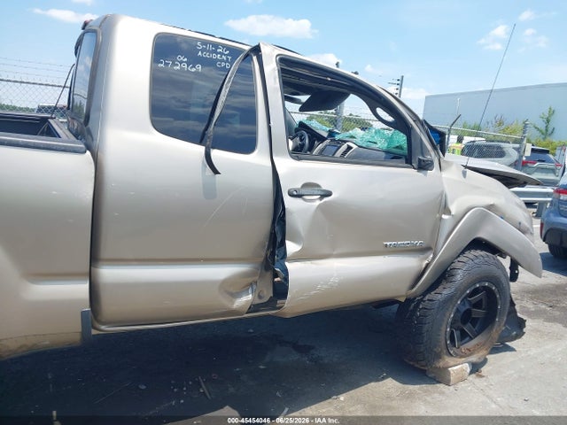 45454046 :رقم المزاد ، 5TEUU42N66Z272969 vin ، 2006 Toyota Tacoma Base V6 مزاد بيع