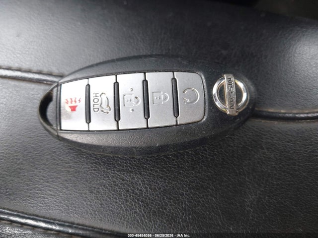 Продажа на аукционе авто 2017 Nissan Rogue Sl, vin: 5N1AT2MV0HC869748, номер лота: 45454056