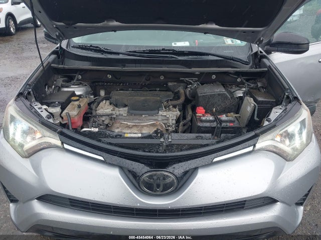 Toyota RAV4 LE 2017 2T3BFREV8HW544673 Image 10