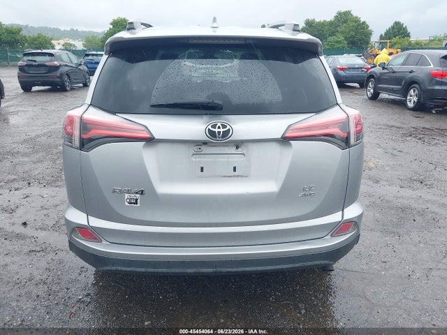 Toyota RAV4 LE 2017 2T3BFREV8HW544673 Image 16
