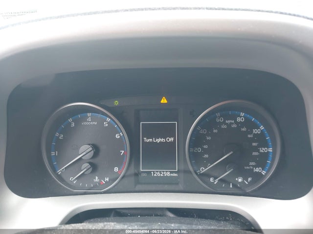 Toyota RAV4 LE 2017 2T3BFREV8HW544673 Image 7
