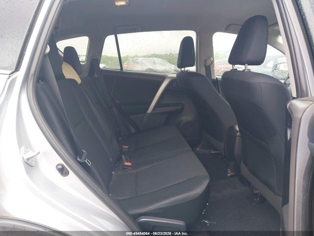 Toyota RAV4 LE 2017 2T3BFREV8HW544673 Image 8