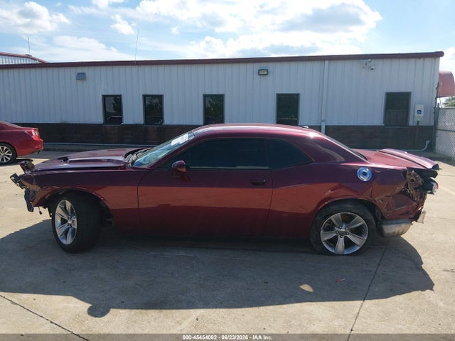 Продаж на аукціоні авто 2022 Dodge Challenger Sxt, vin: 2C3CDZAG6NH256894, номер лоту: 45454082